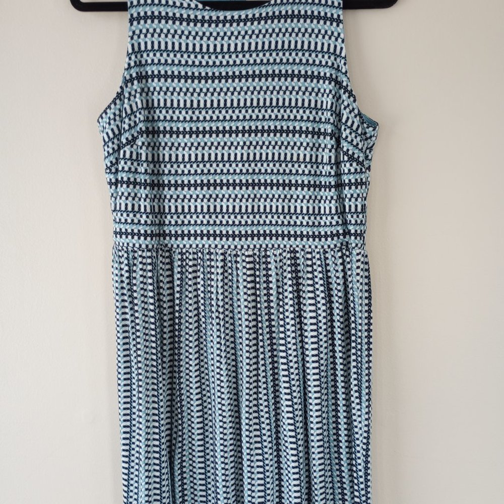 LOFT Petites Sleeveless Blue and White Dress Size Large Petite